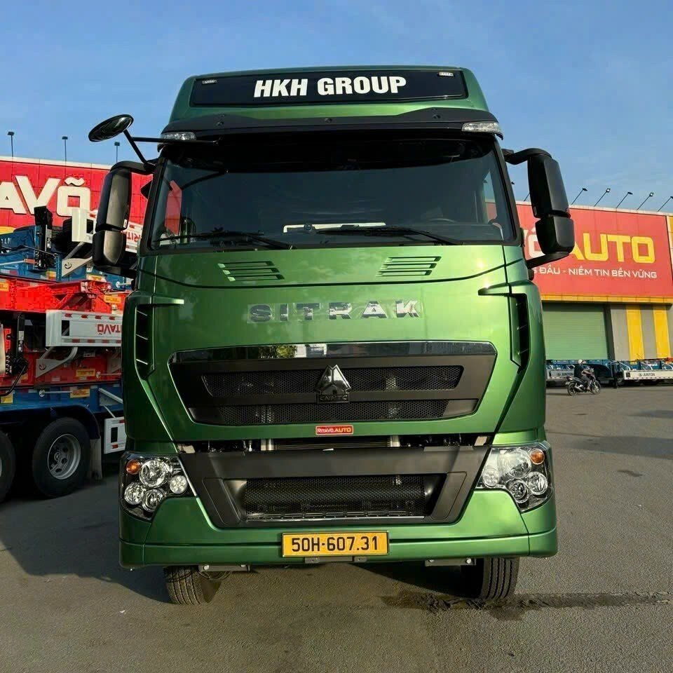 HKH trucking team